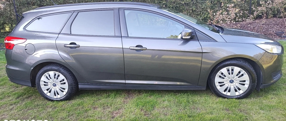 Ford Focus cena 32500 przebieg: 234000, rok produkcji 2015 z Oborniki małe 211
